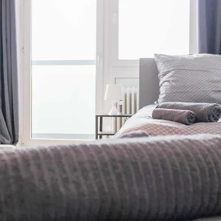 Chic City-view In Apartmán